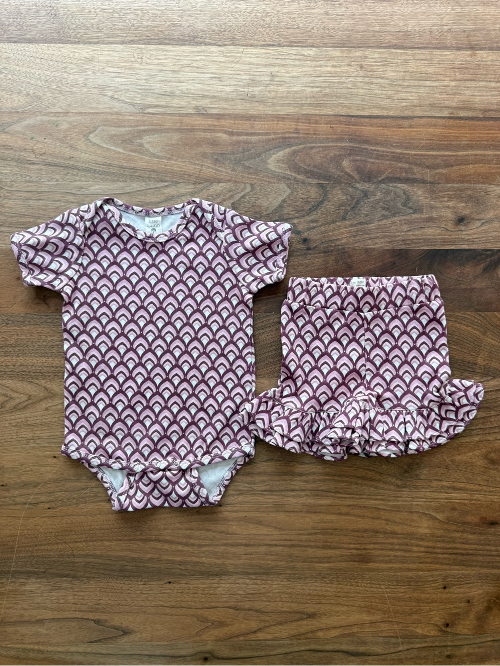Kate Quinn Mauve Modern Feather Bodysuit & Bo Peep Shorts SET 12-18M NEW